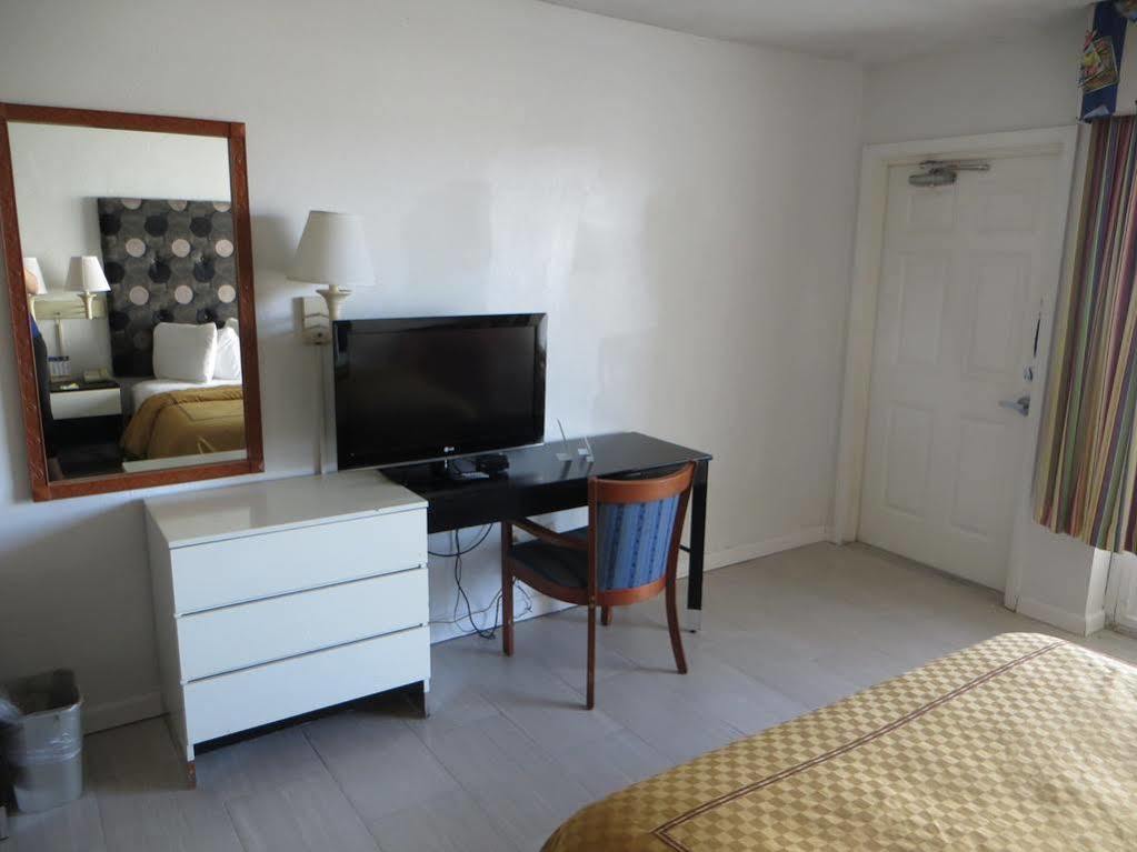 Arya Blu Inn&Suites Ormond Beach Bagian luar foto